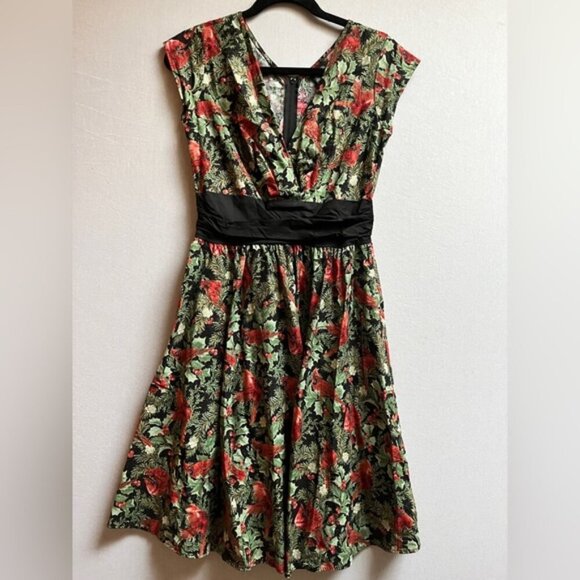 Retrolicious red cardinal bird floral mural fit & flare midi dress Sz S - Picture 1 of 12